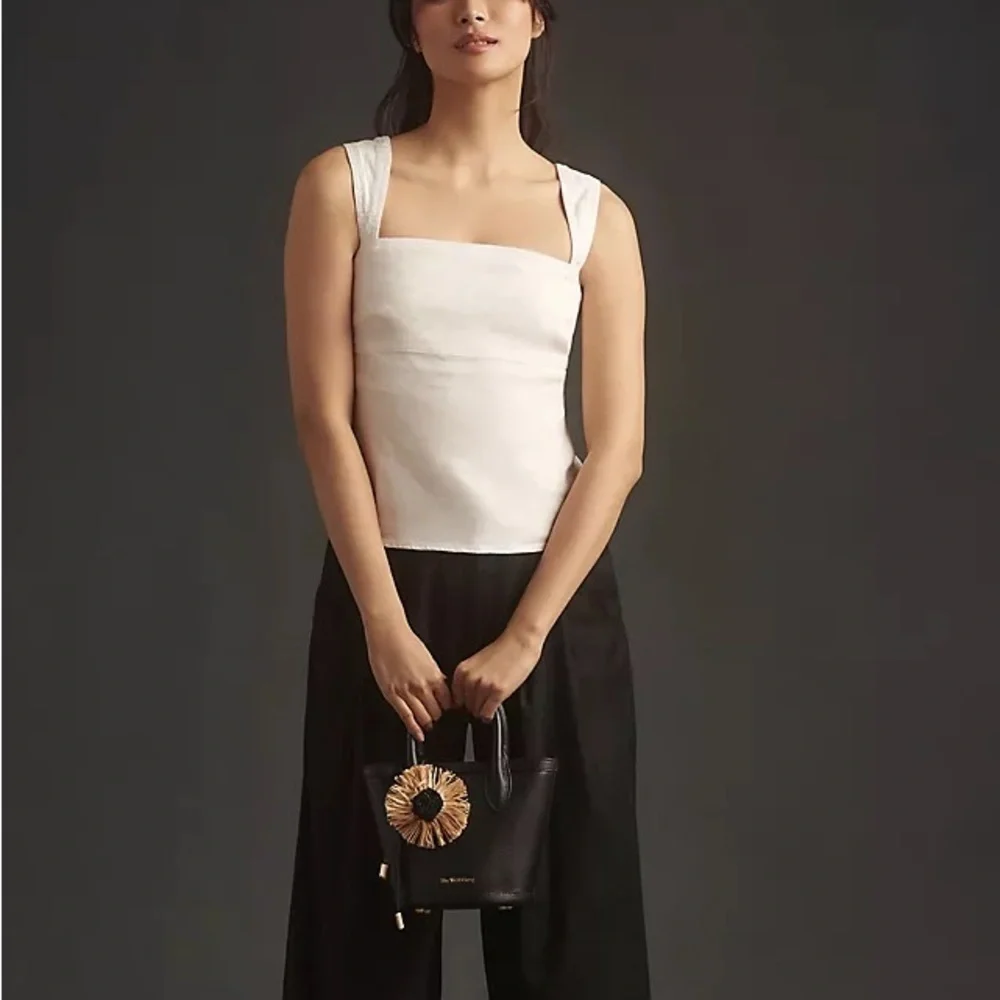 New white linen Anthropologie square neck tank!
